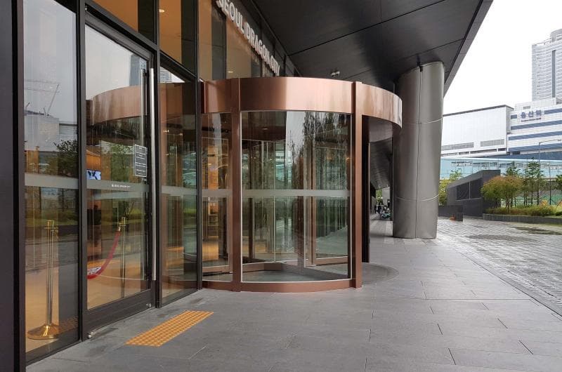 Ibis Styles Ambassador Seoul Yongsan1 : A view of Ibis Styles Ambassador Seoul Yongsan Main Entrance 