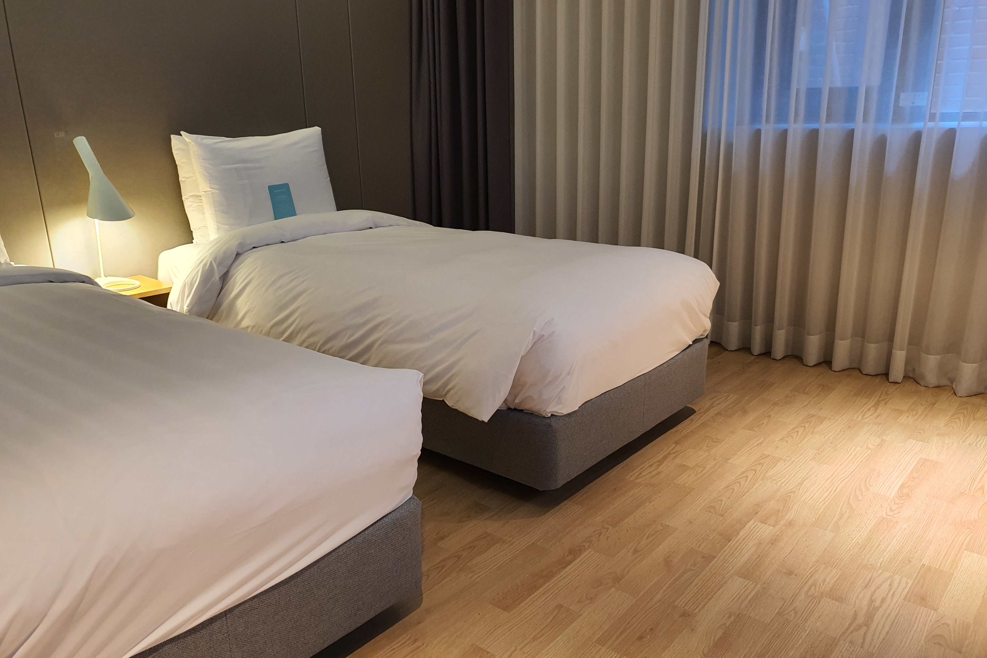 호텔 페이토 삼성2 : 포근한 침대가 있고 아늑한 호텔 객실