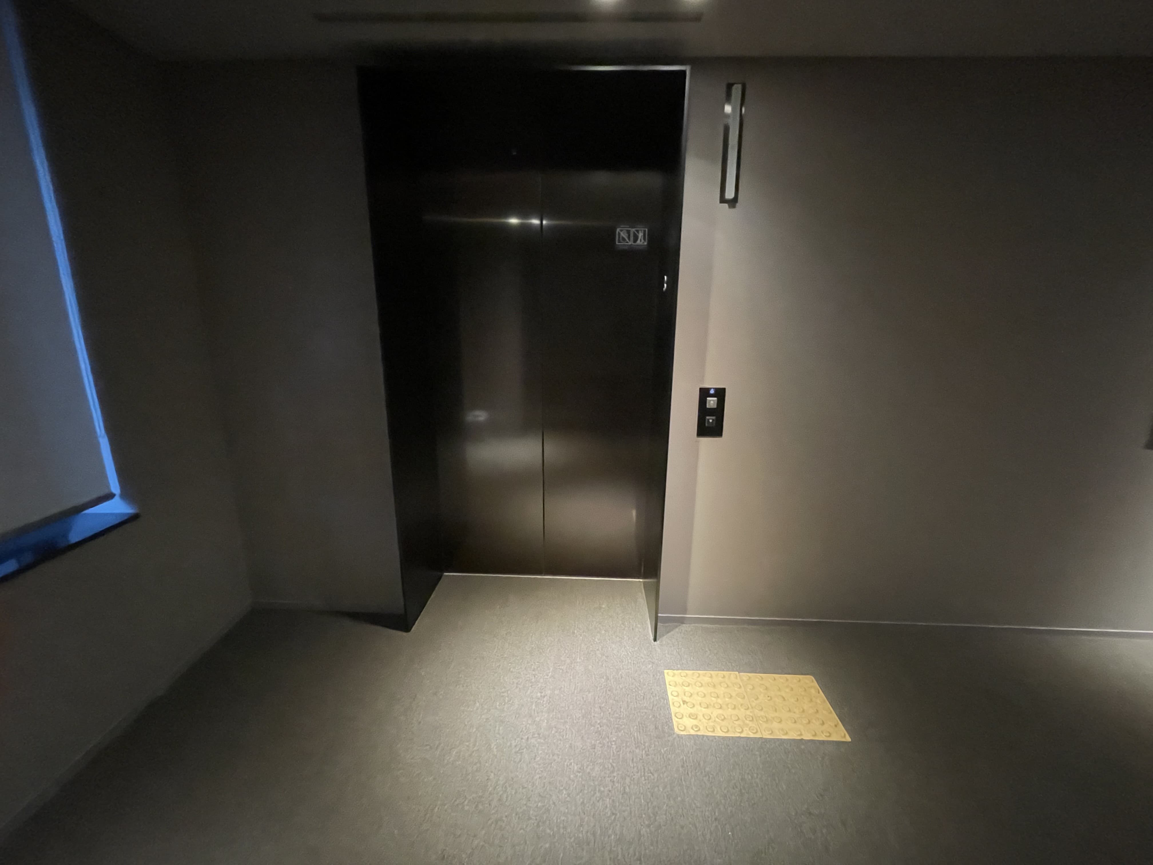장애인 엘리베이터0 : 신라스테이 마포 장애인 엘리베이터