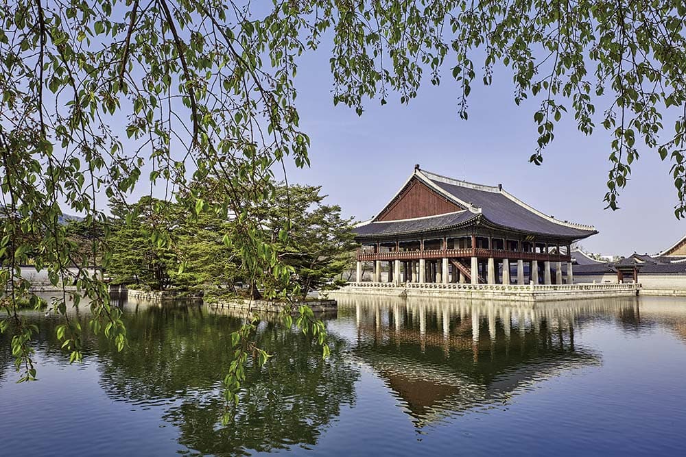 Gyeongbokgung Palace2 : A view of Gyeonghoeru at Gyeongbokgung Palace