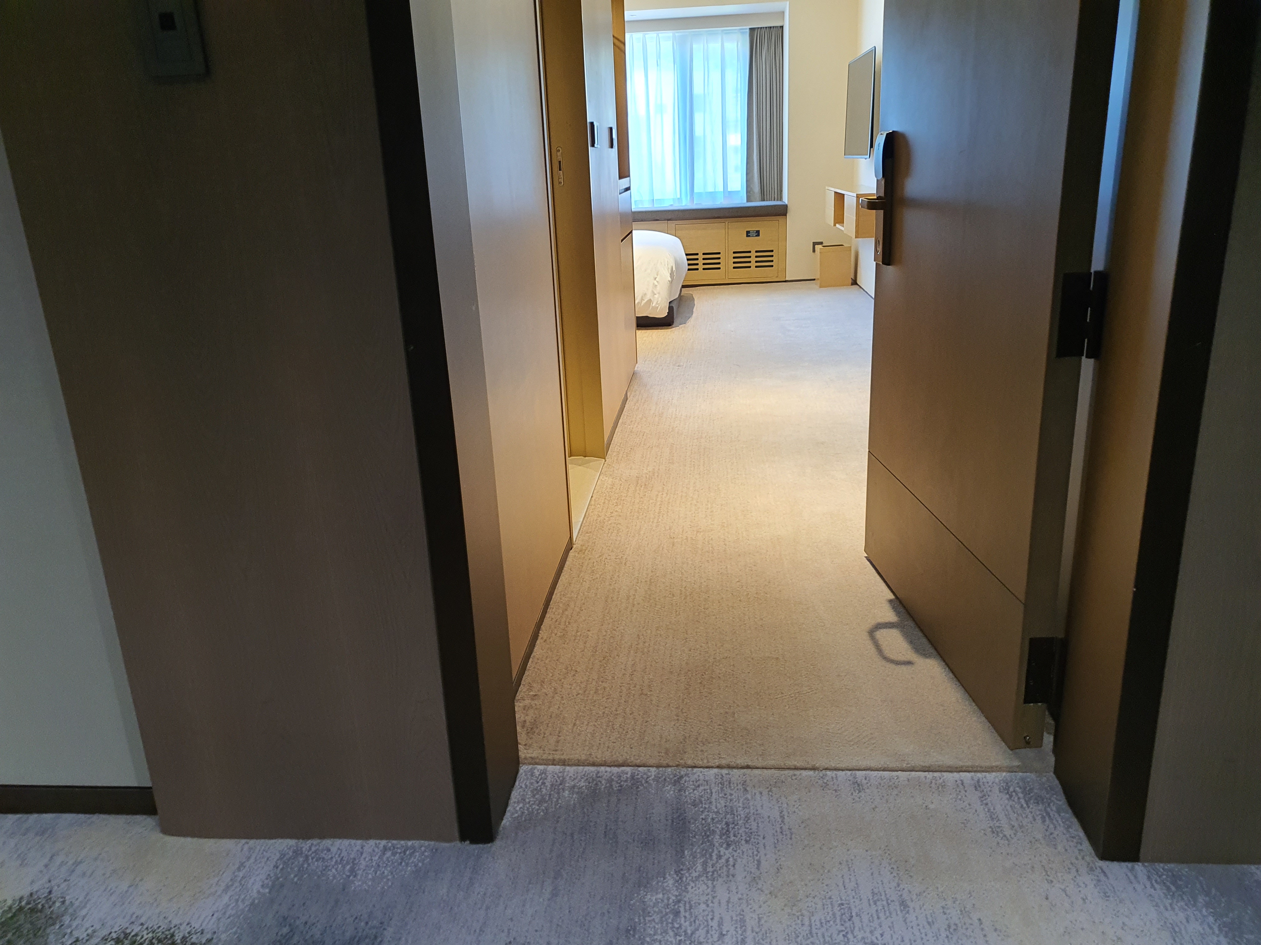 Doorway0 : The doorway of the accessible guest room