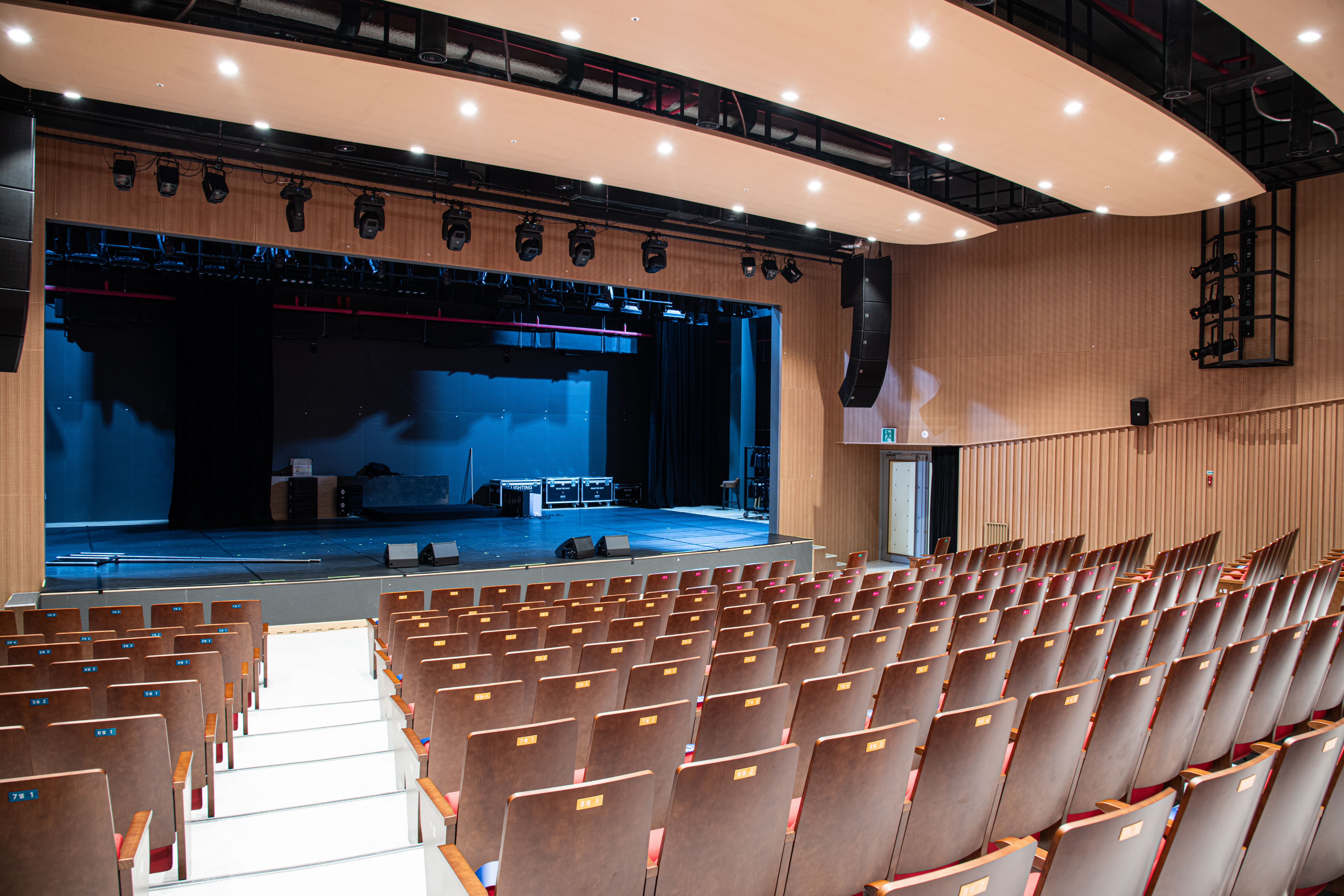 Seoul Seongbuk Media Culture Maru3 : Auditorium that can be used for various cultural performances and gatherings
